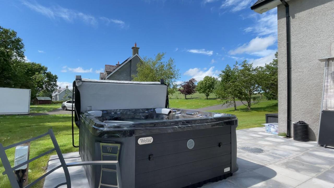 Escape Ordinary At Lily'S Pad Villa Enniskillen Luaran gambar
