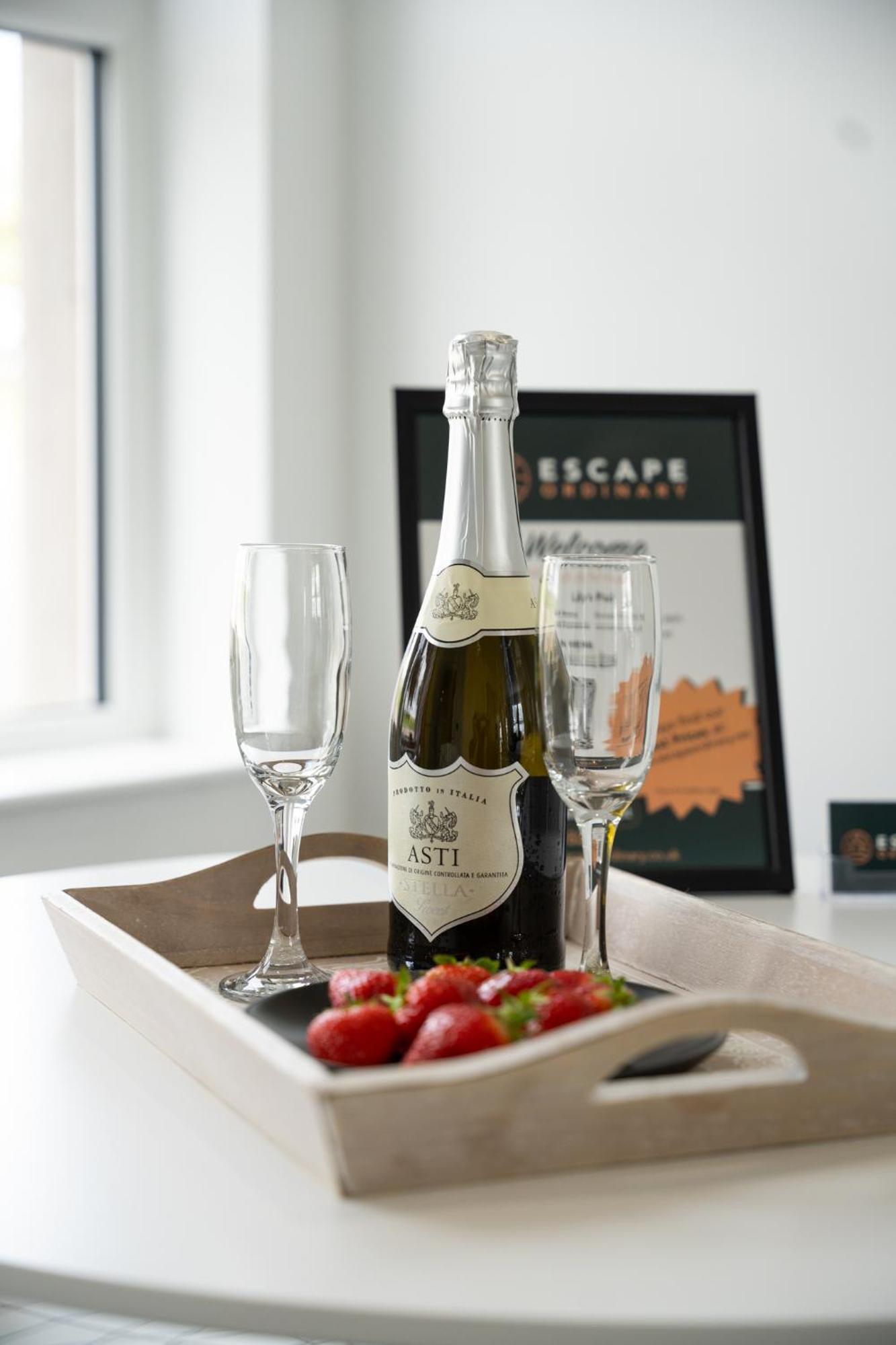 Escape Ordinary At Lily'S Pad Villa Enniskillen Luaran gambar