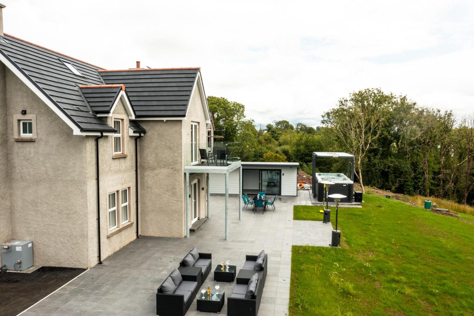 Escape Ordinary At Lily'S Pad Villa Enniskillen Luaran gambar